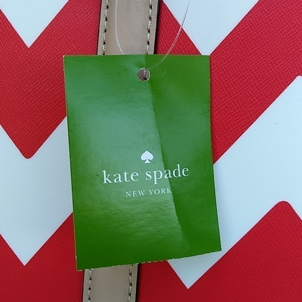 Kate Spade South of Border Medium Harmony Chevron Red and White Tote Bag - Picture 3 of 16